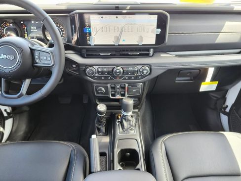 New 2026 Jeep Gladiator Sport AWD/4WD image 14