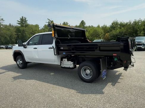 New 2025 GMC Sierra 3500 Pro w/ Convenience Package image 39