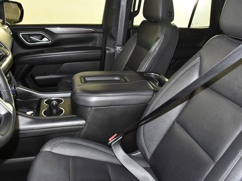 Used 2023 Chevrolet Tahoe LT w/ Luxury Package AWD/4WD image 40