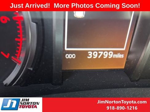 Used 2022 Toyota 4Runner Limited image 11