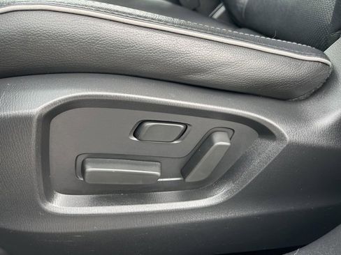 Used 2025 MAZDA CX-5 AWD 2.5 S w/ Preferred Package image 15