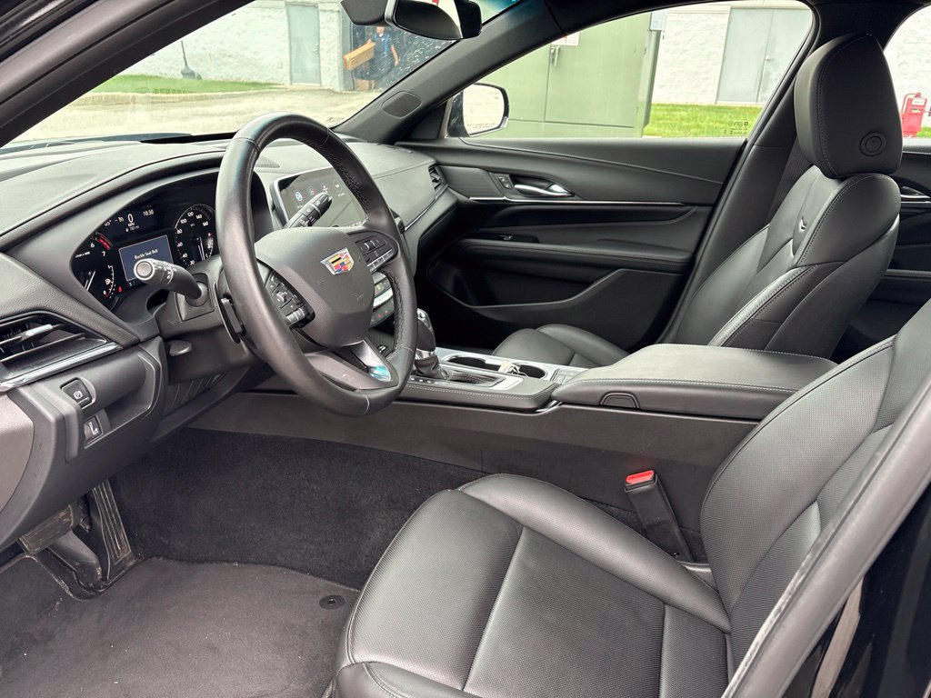 Used 2026 Cadillac CT4 Premium Luxury RWD image 8