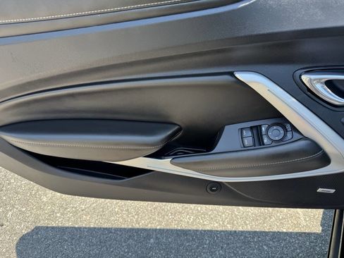 Used 2016 Chevrolet Camaro SS image 11