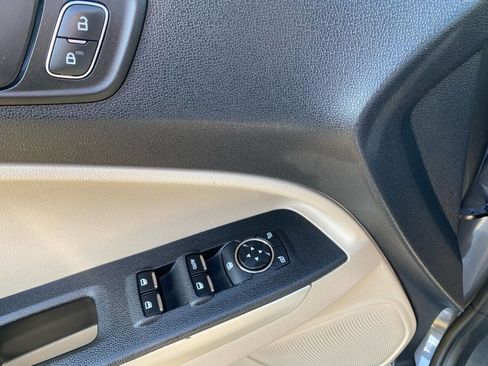 Used 2020 Ford EcoSport S image 20