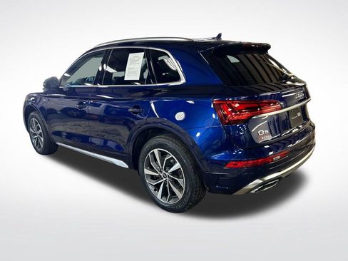 Certified 2023 Audi Q5 2.0T Premium w/ Convenience Package AWD/4WD image 3