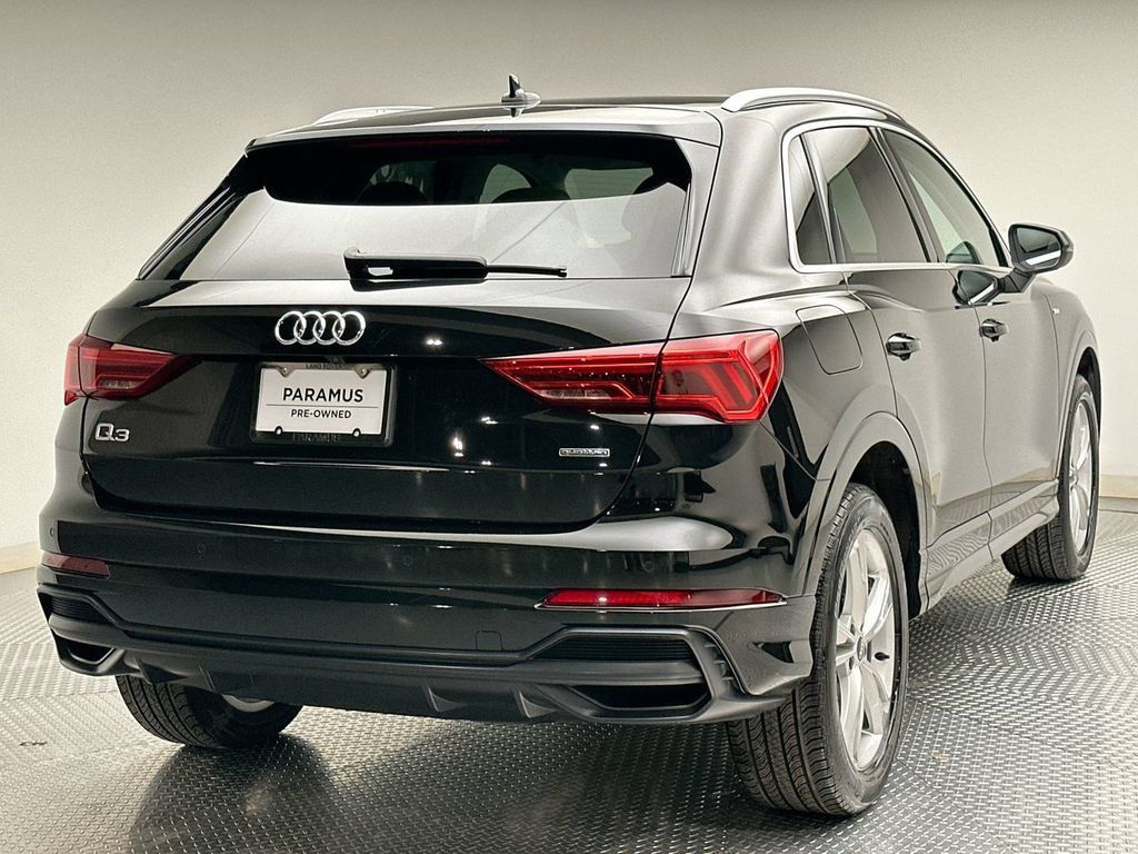 Used 2021 Audi Q3 2.0T Premium Plus w/ Premium Plus Package AWD/4WD image 13
