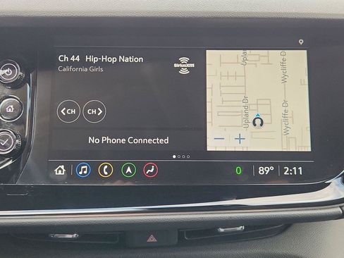 Used 2022 Buick Envision Avenir w/ Technology Package II FWD image 13