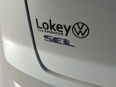 Used 2025 Volkswagen Atlas Cross Sport SEL Premium R-Line AWD/4WD image 9