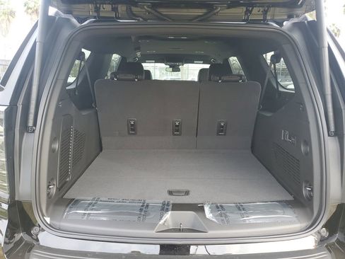 New 2026 Chevrolet Suburban LT w/ Comfort Package image 8