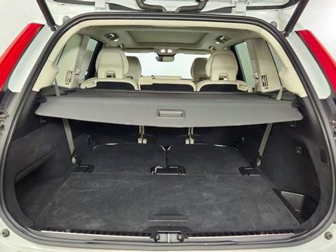 Certified 2023 Volvo XC90 B5 Plus w/ Protection Package Premier AWD/4WD image 42