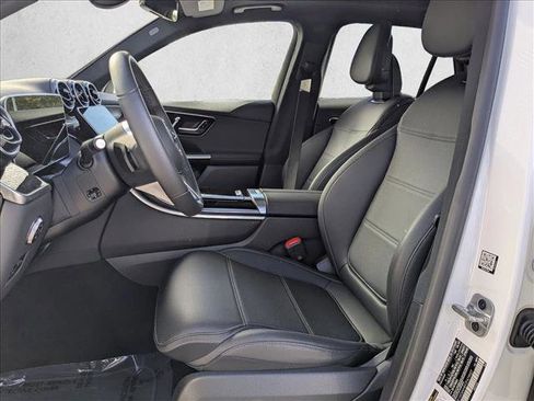 Used 2026 Mercedes-Benz GLC 300 4MATIC image 16