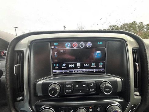 Used 2018 Chevrolet Silverado 1500 LT w/ All Star Edition image 23