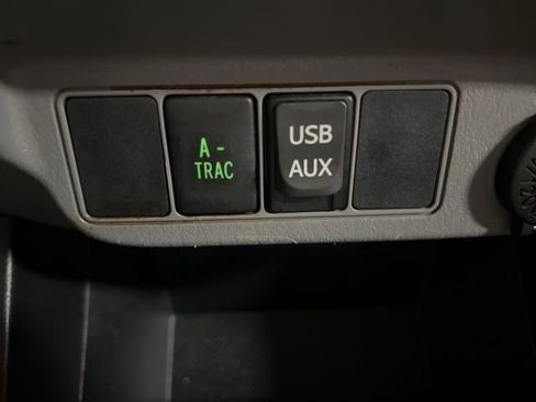 Used 2013 Toyota Tacoma 4x4 Double Cab w/ TRD Off-Road Pkg image 25