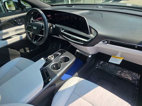 New 2026 Cadillac Lyriq Sport AWD/4WD image 10