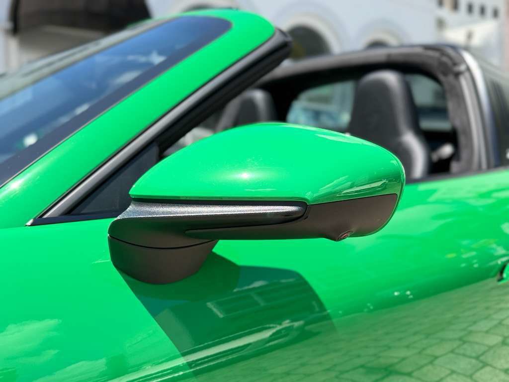 Used 2021 Porsche 911 Targa 4 AWD/4WD image 23