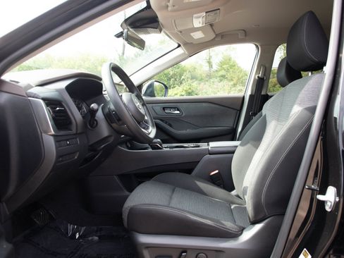 Used 2022 Nissan Rogue SV AWD/4WD image 22