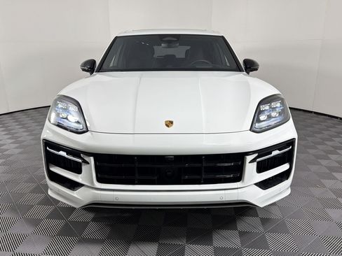 Used 2026 Porsche Cayenne GTS AWD/4WD image 6