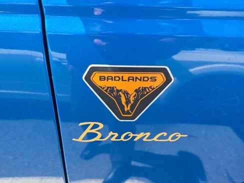 Used 2021 Ford Bronco Badlands AWD/4WD image 6