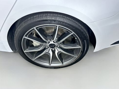 Used 2025 Genesis G70 2.5T RWD image 11