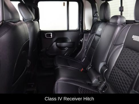 Used 2022 Jeep Gladiator Sport AWD/4WD image 16