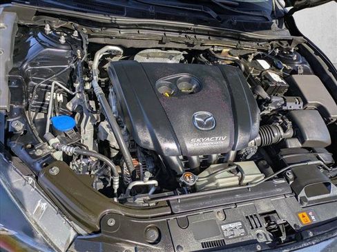 Used 2017 MAZDA MAZDA3 Sport image 21