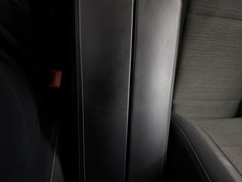 Certified 2023 Nissan Rogue SV image 22