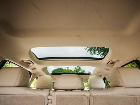 Used 2019 Mercedes-Benz E 450 4MATIC Wagon image 75