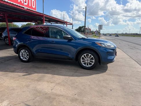Used 2022 Ford Escape SE FWD image 21