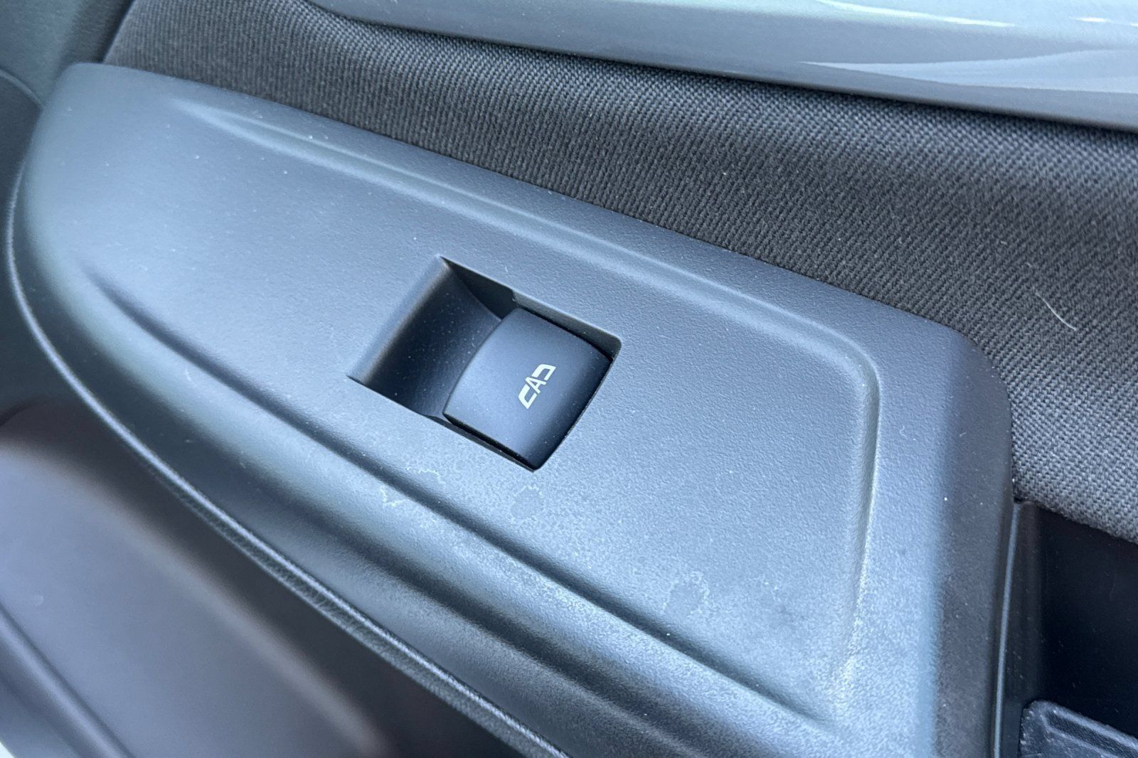 Used 2023 Chevrolet Bolt EUV LT FWD image 23