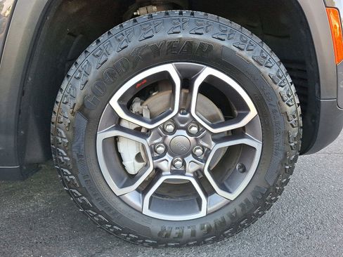 Certified 2022 Jeep Grand Cherokee Trailhawk w/ ADV Protech Group II image 8