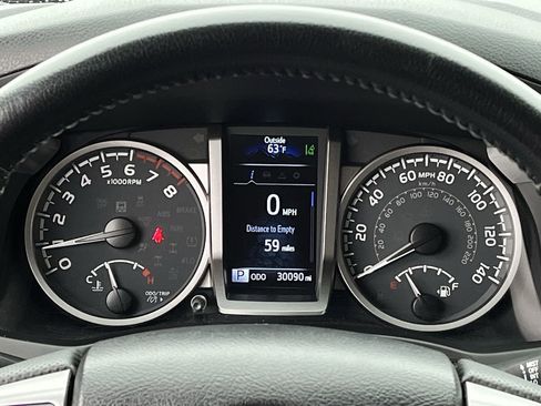 Used 2023 Toyota Tacoma SR5 AWD/4WD image 13