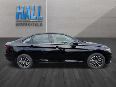 Used 2019 Volkswagen Jetta SE FWD image 6