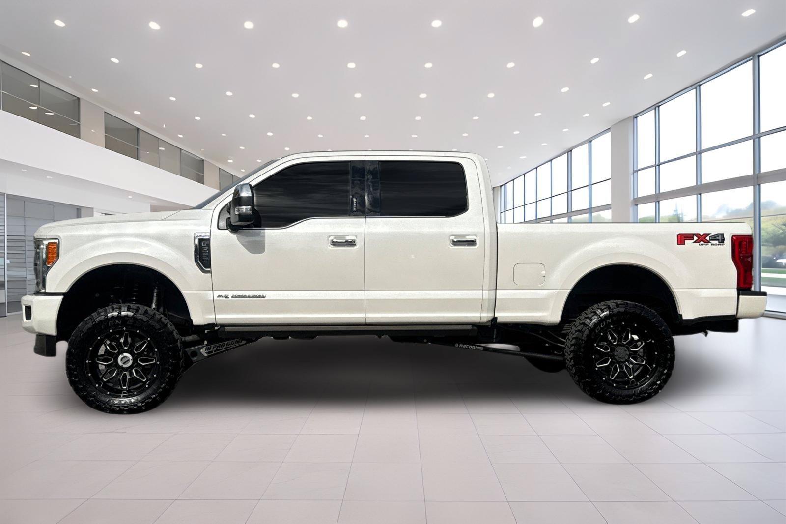 Used 2018 Ford F350 Platinum w/ Platinum Ultimate Package AWD/4WD image 7