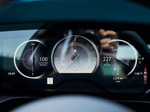 Used 2025 Rolls-Royce Ghost image 73