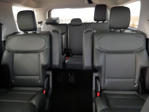 New 2026 Ford Expedition Active AWD/4WD image 21