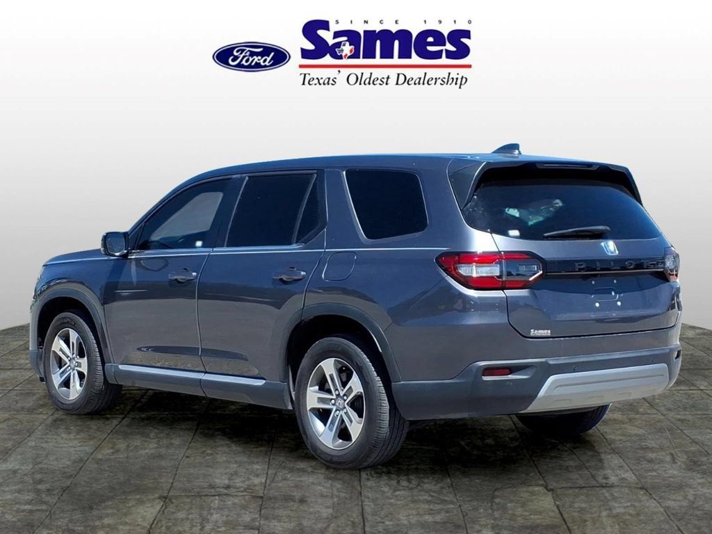 Used 2025 Honda Pilot EX-L image 5