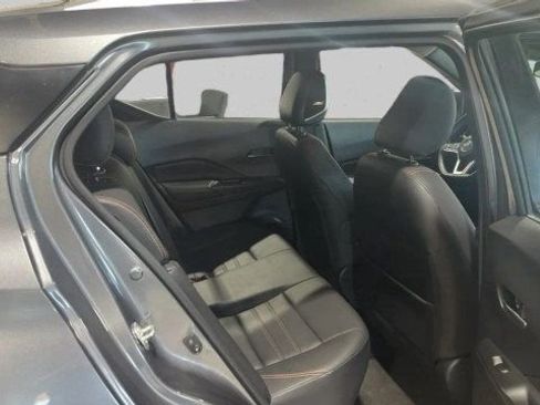 Used 2020 Nissan Kicks SR w/ SR Premium Package FWD image 18