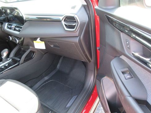 New 2026 Chevrolet TrailBlazer LT w/ Convenience Package image 19