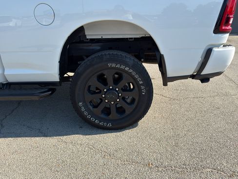 Used 2025 RAM 2500 Big Horn AWD/4WD image 20