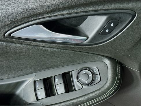 Used 2020 Buick Encore GX Select FWD image 23
