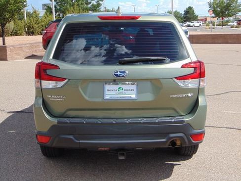 Used 2021 Subaru Forester AWD/4WD image 5