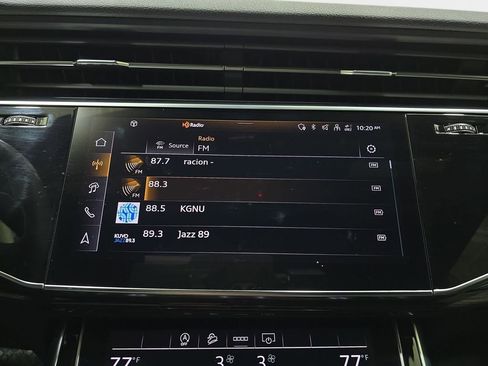 Used 2025 Audi Q8 Premium Plus AWD/4WD image 24