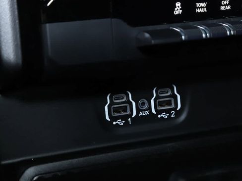 Used 2023 RAM 1500 Laramie AWD/4WD image 26
