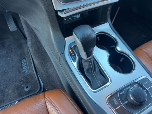 Used 2016 Jeep Grand Cherokee SRT w/ Trailer Tow Group IV image 22