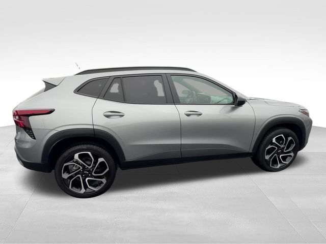 Certified 2024 Chevrolet Trax RS w/ Driver Confidence Package FWD image 7