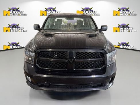 Used 2017 RAM 1500 Express w/ Black Ram 1500 Express Group image 2