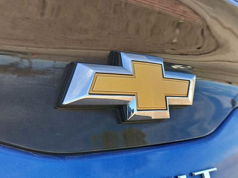 Used 2017 Chevrolet Volt LT w/ Comfort Package image 11