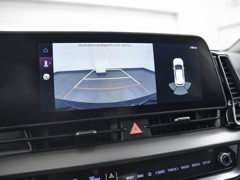 Used 2023 Kia Sportage EX image 22