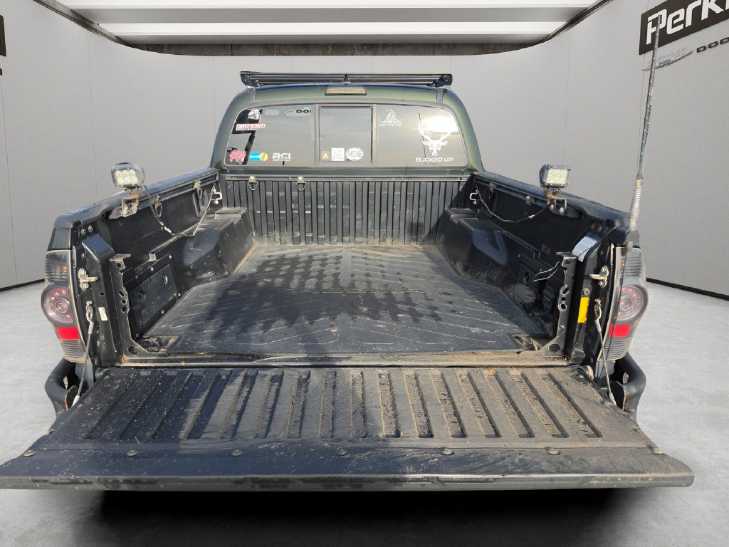 Used 2012 Toyota Tacoma 4x4 Double Cab w/ TRD Off-Road Pkg image 14