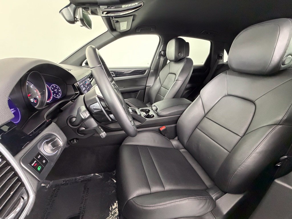 Certified 2021 Porsche Cayenne AWD/4WD image 5